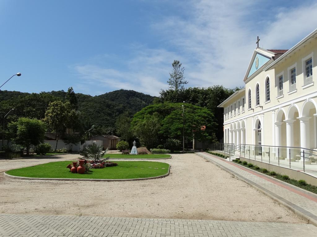 Ceic Pousada E Eventos Нова-Тренту Экстерьер фото